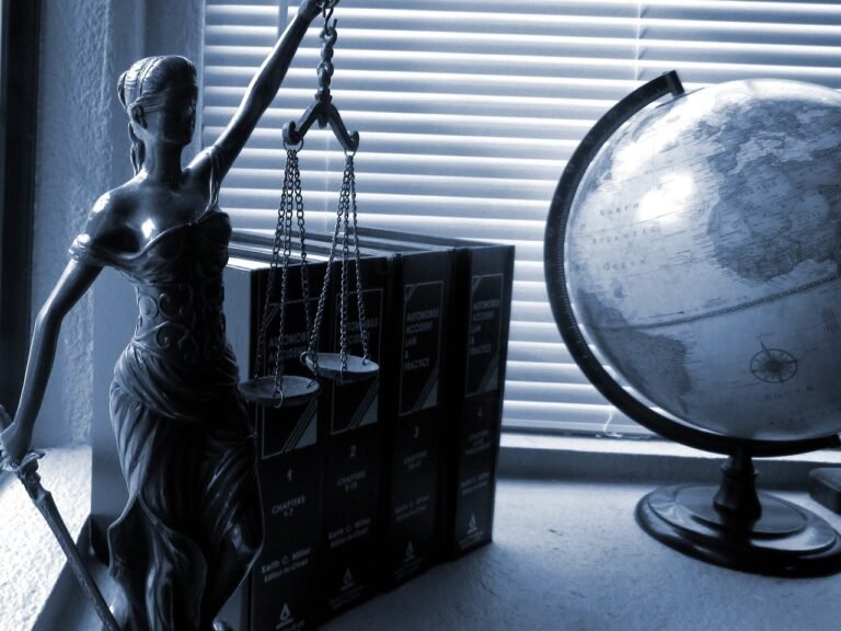 ¿Cuándo contratar un abogado en materia penal?